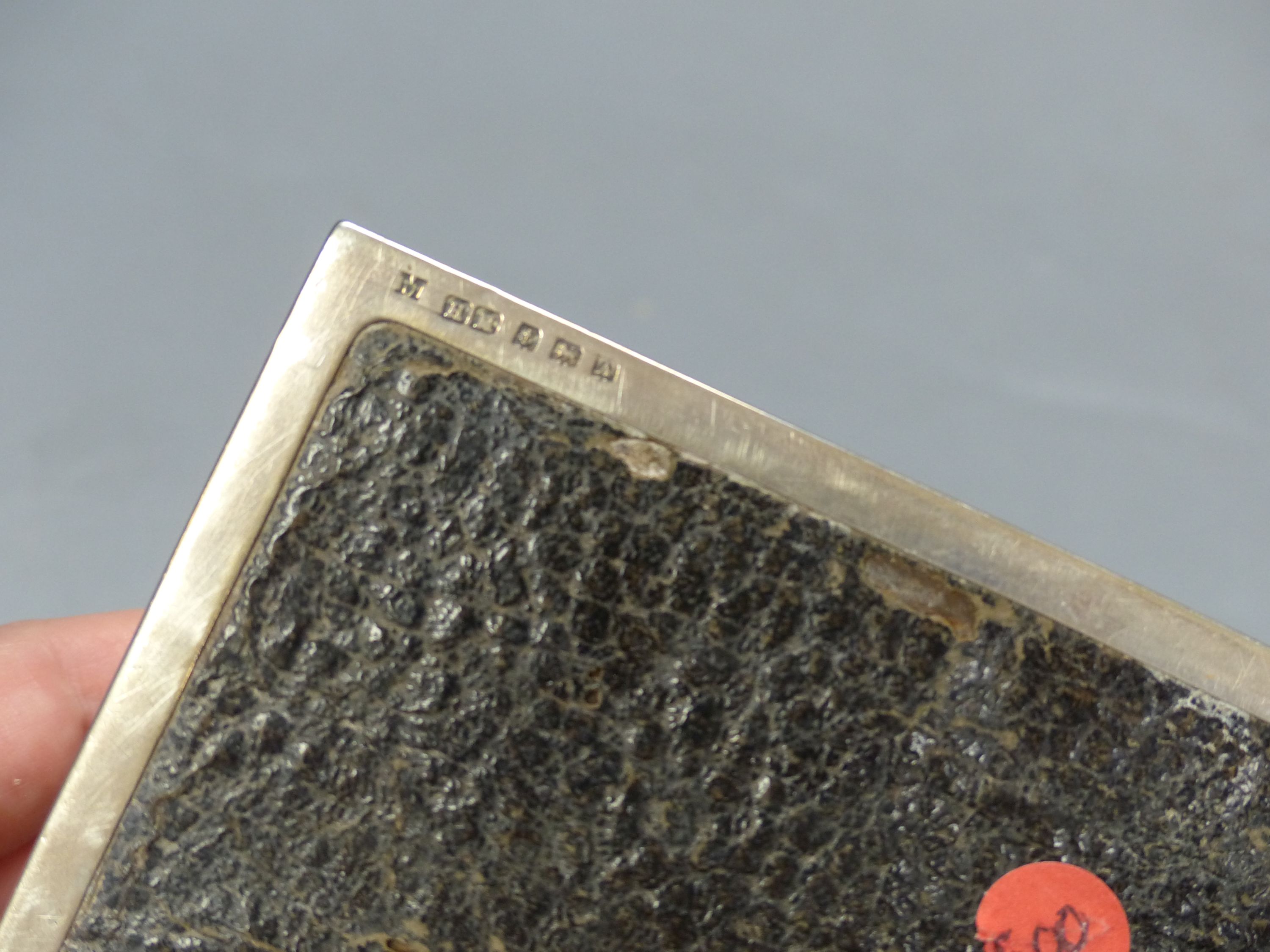 A George V silver mounted rectangular cigarette box, Birmingham, 1925, 16.6cm.